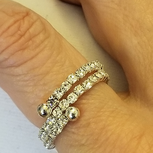 4/$35 NWT Glass Crystal Silver Plated Brass Ring - Picture 2 of 7